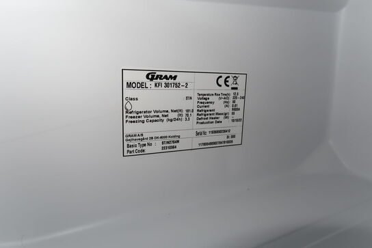 Integrerbart køle/fryseskab  GRAM KFI 301752-2