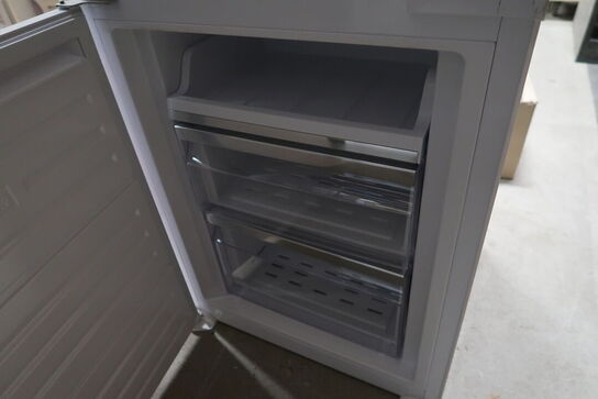 Integrerbart køle/fryseskab  GRAM KFI 301752-2