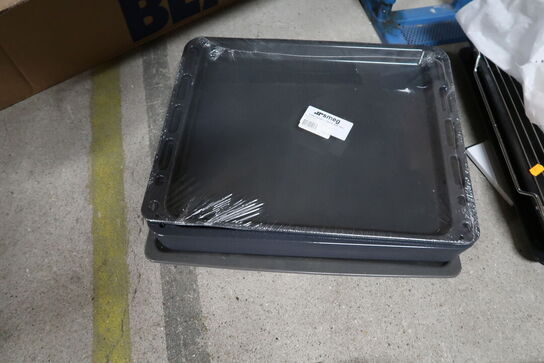 Div. Bageplader samt riste bl.a. SMEG