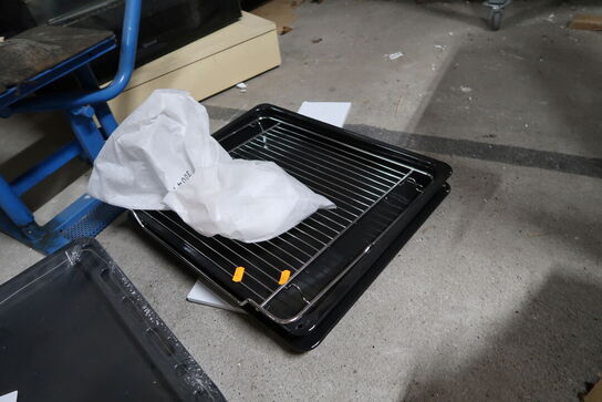 Div. Bageplader samt riste bl.a. SMEG