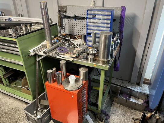 Arbejdsbord og skuffemodul