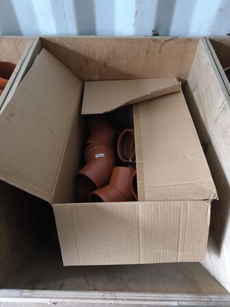 Lot med rør, fittings mm.