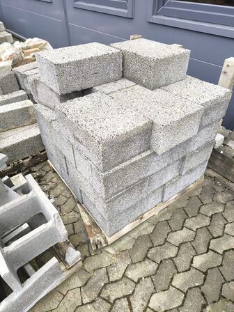 Blandet parti med sten