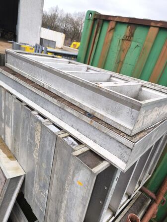 Parti med betonforme