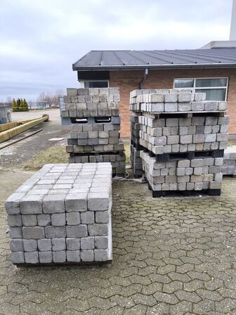 10 paller med Chaussésten