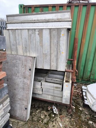 Parti med betonforme