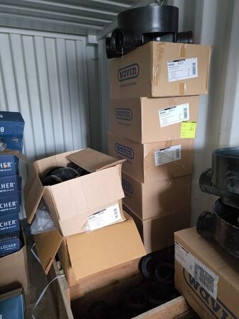 Lot med rør, fittings mm.