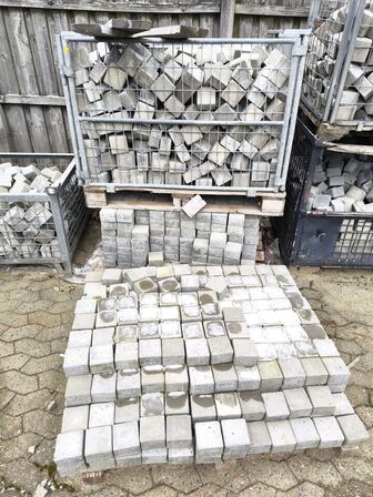 7 kasser + løst parti Chaussésten