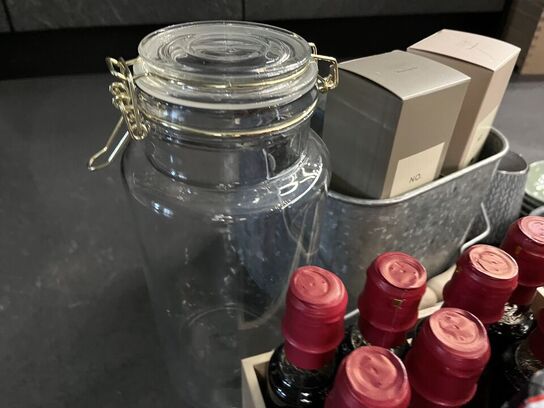 Saltbøtter, olier, fade m.v. 