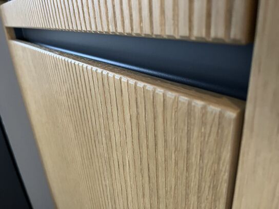 Køkken HÄCKER uden ovn, med indbygningskøleskab SIEMENS 