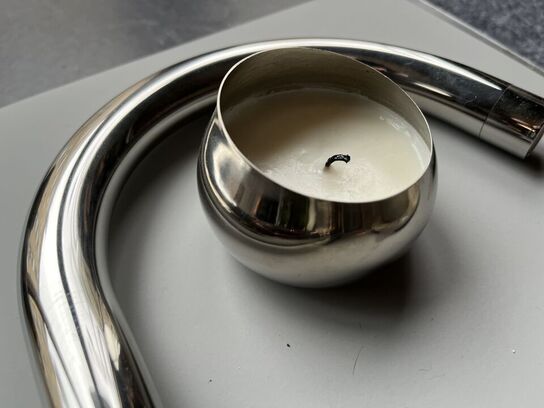 Diverse pyntegenstande samt armatur