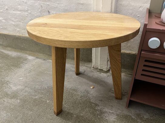 Børnekøkken i træ og Træ bord