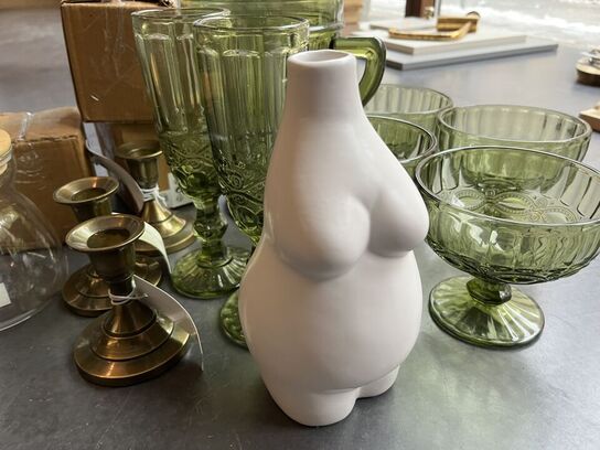 Vase, kande, glas m.v. 