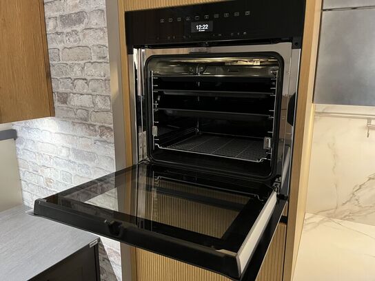 Ovn MIELE CulinArt H7464BPX