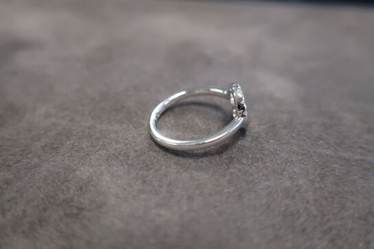 Classic Halo Trio of Diamonds Ring str. M