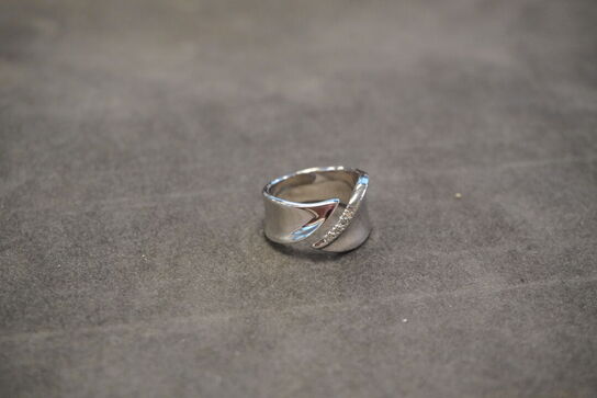 Classic Pave Leaf Silver Ring str. S