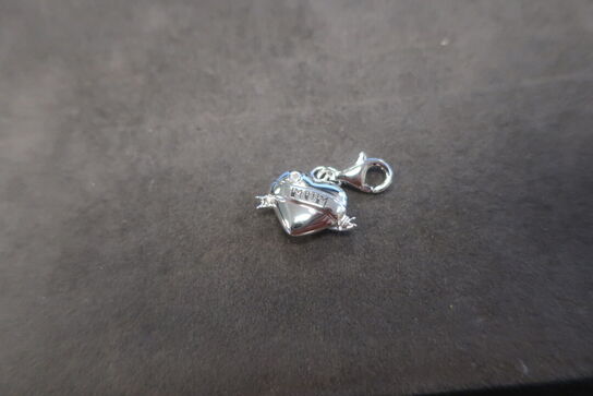 Charms Mum Heart Charm