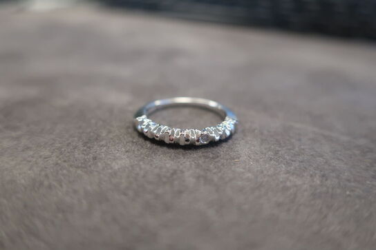 By the Shore Beach Ring XX str. O