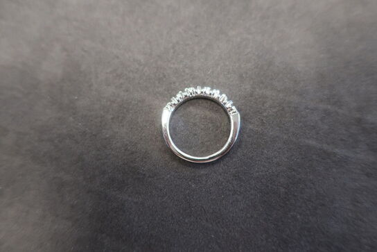 By the Shore Beach Ring XX str. Q