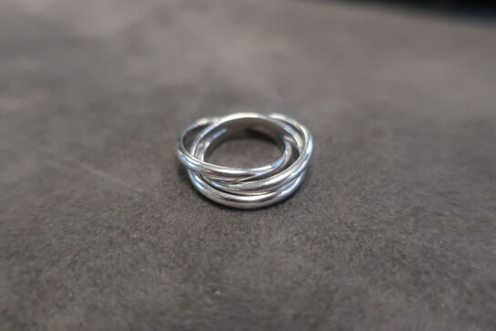 Luxury Trio Ring str. Q