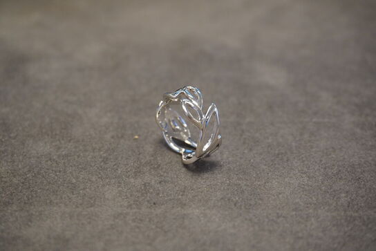 Simply Sparkle Multi Leaf Silver Ring XX str. S