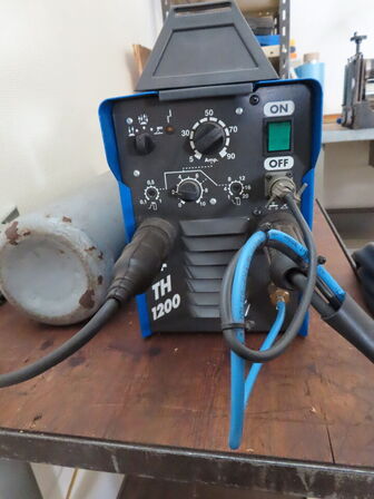 MIG/MAG svejser, CEMONT TH1200 med bord