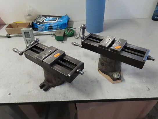 2 stk. maskinskruestikke