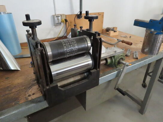 Arbejdsbord, med indhold