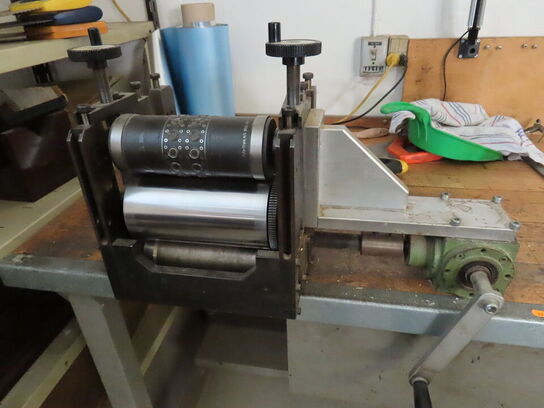 Arbejdsbord, med indhold