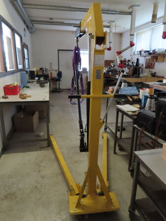 Girafkran, YALE 1.0 ton