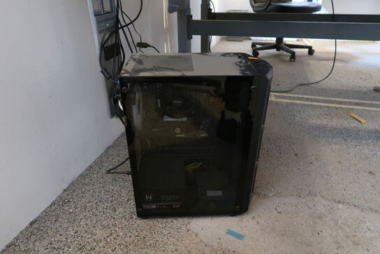 2 stk. computerskærme ACER, labelprinter DYMO, tastatur, mus, computer