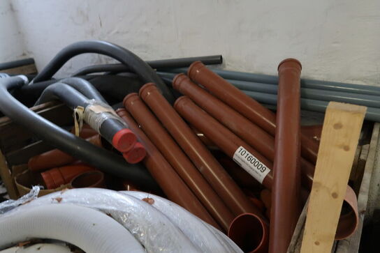 Div. Rør, slanger, kloakrør m.m.