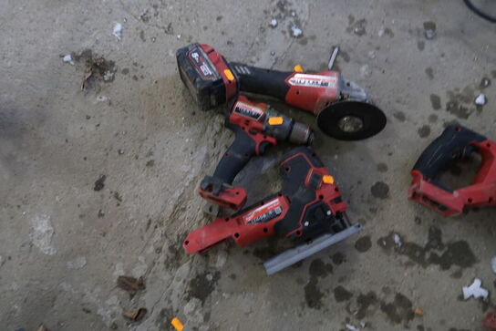 3 stk. akku håndværktøj MILWAUKEE M18 FBJS, M18 FDDS m.fl. med 1 stk. batteri