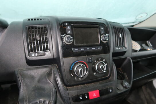 Varebil CITROEN Jumper 2,2 Kassevogn