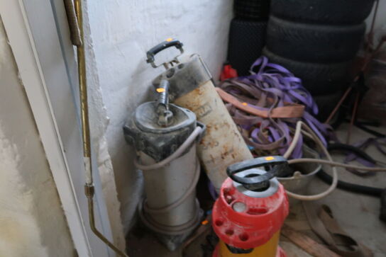 3 stk. tryksprøjter bl.a. MESTO