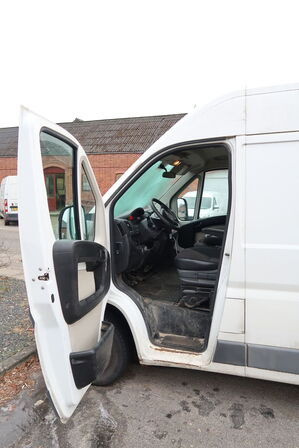 Varebil CITROEN Jumper 2,2 Kassevogn