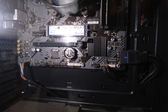 2 stk. computerskærme ACER, labelprinter DYMO, tastatur, mus, computer