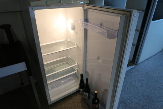 Køleskab GRAM KS 222-02 G med indhold