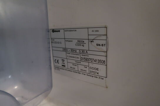 Køleskab GRAM KS 222-02 G med indhold