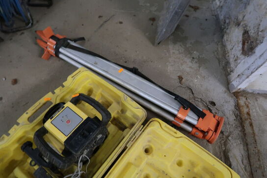Rotationslaser LEICA Rugby 610 med stativ