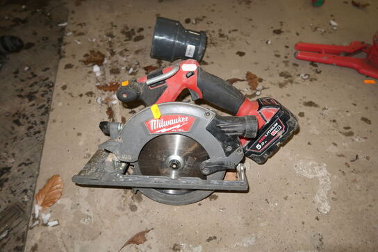 Akku rundsav MILWAUKEE M18 CCS55 med batteri