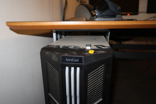 2 stk. computerskærme ACER, labelprinter DYMO, tastatur, mus, computer