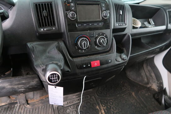 Varebil CITROEN Jumper 2,2 Kassevogn