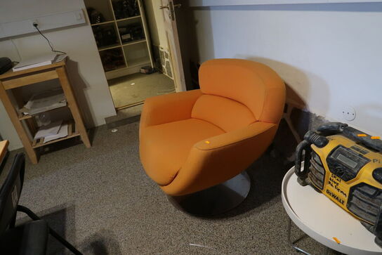 2 stk. loungestole samt sofabord