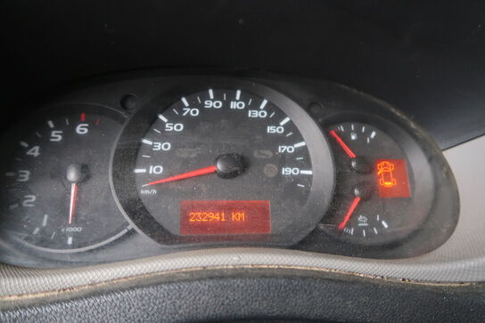 Varebil NISSAN Nv400 2.3 Dci 145 Euro6 Kassevogn