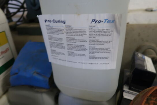 Div. Dunke med indhold samt reol med indhold