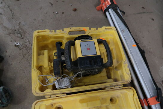 Rotationslaser LEICA Rugby 610 med stativ