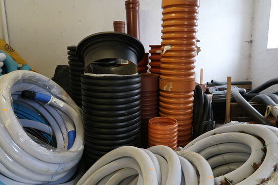 Div. Rør, slanger, kloakrør m.m.
