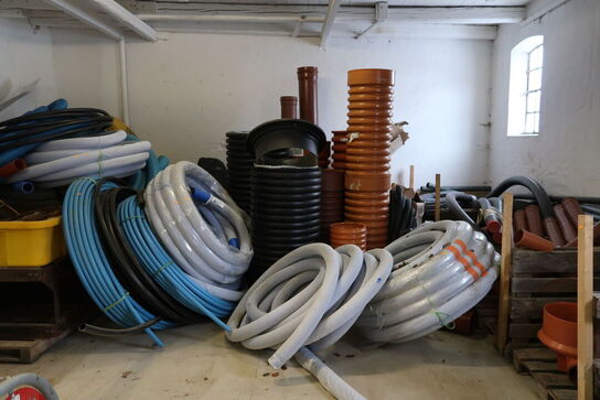 Div. Rør, slanger, kloakrør m.m.