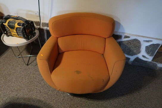 2 stk. loungestole samt sofabord